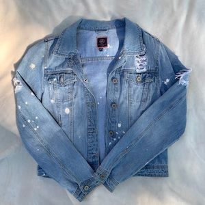 ❌SOLD❌Distressed Light Blue Jean Jacket